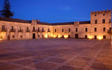 Exterior del Palacio de Fefiñanes