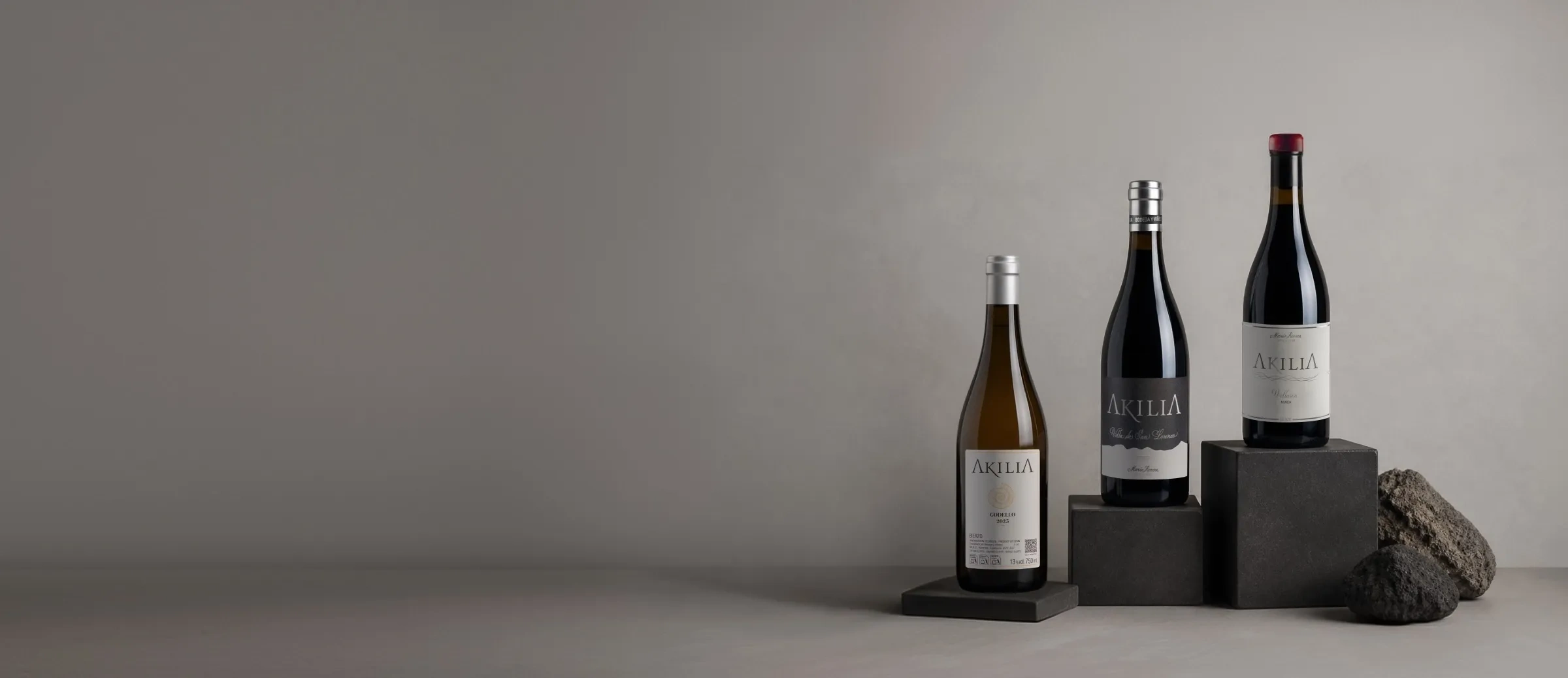 Bouteilles de vin du domaine Akilia