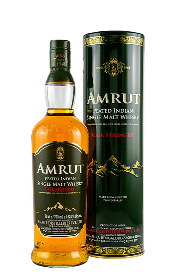 Amrut Peated Indian Oak Strength Single Malt Whisky con estuche