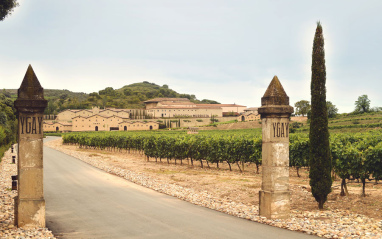 Entrada a la bodega