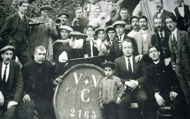 Dirección y empleados de la antigua bodega de los Valsangiacomo