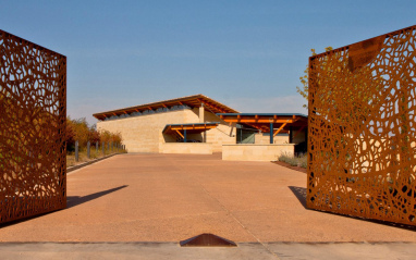 Entrada a la bodega