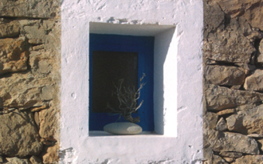 detalle de ventana de bodega