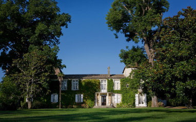 Vista exterior del Château Carbonnieux