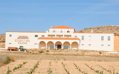 Vista del edificio de bodega