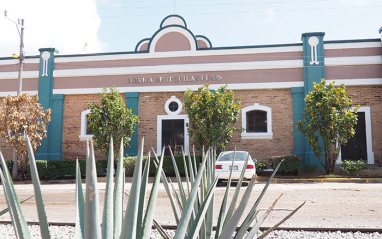 Edificio principal de la tequilera