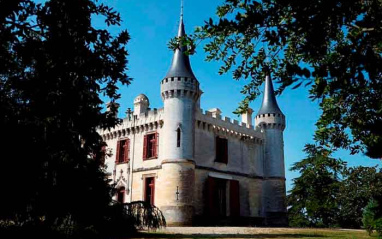 Exterior del castillo del siglo XV