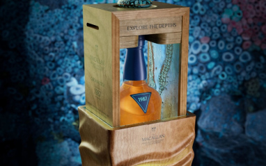 Botella y estuche de The Macallan Carta Nautica 1987
